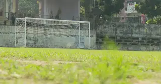 আন্তর্জাতিক মানের চেয়ে ছোট গোলপোস্ট, ঝুঁকিতে গোলকিপার